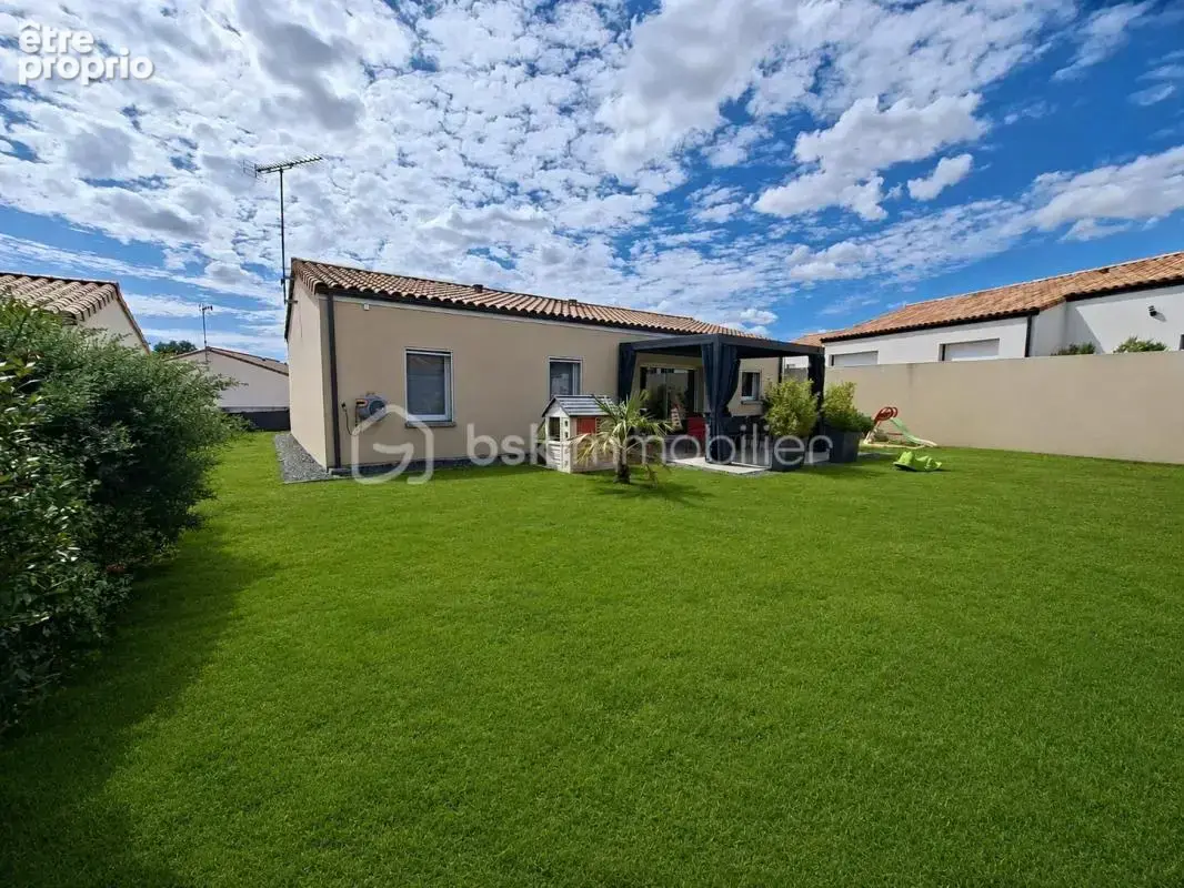Maison T4 au calme en parfait état - photo 2
