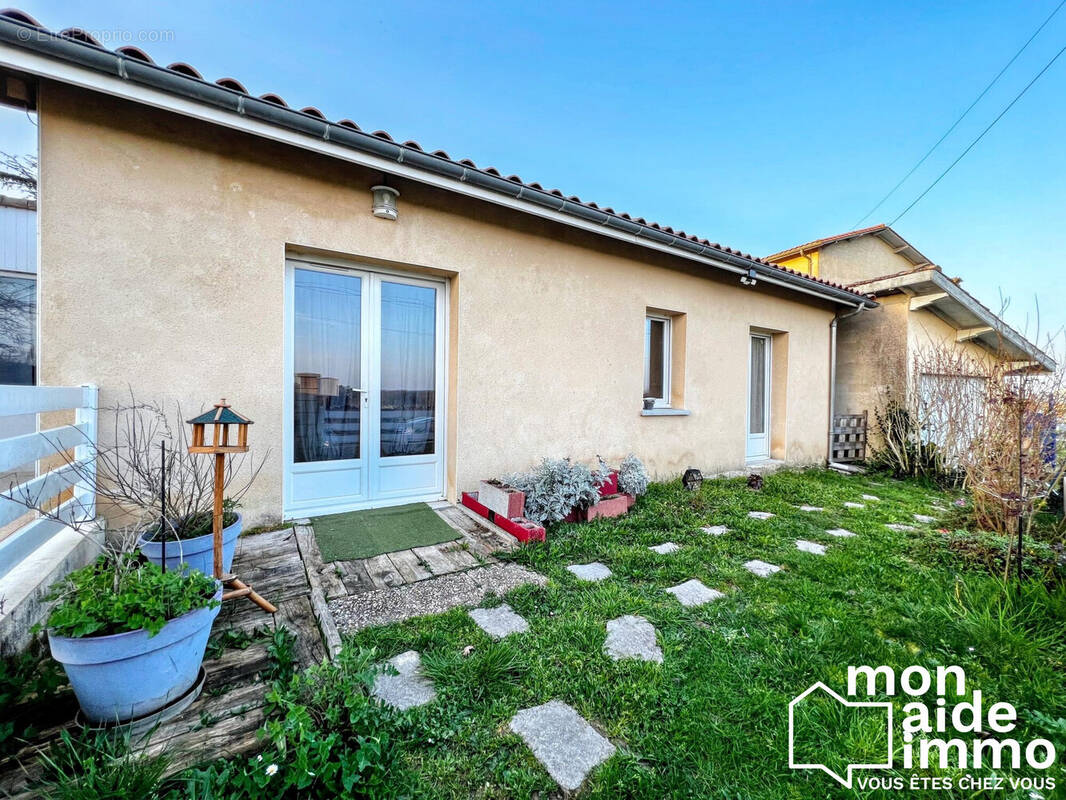 Maison à SAINT-MARTIN-DE-LAYE