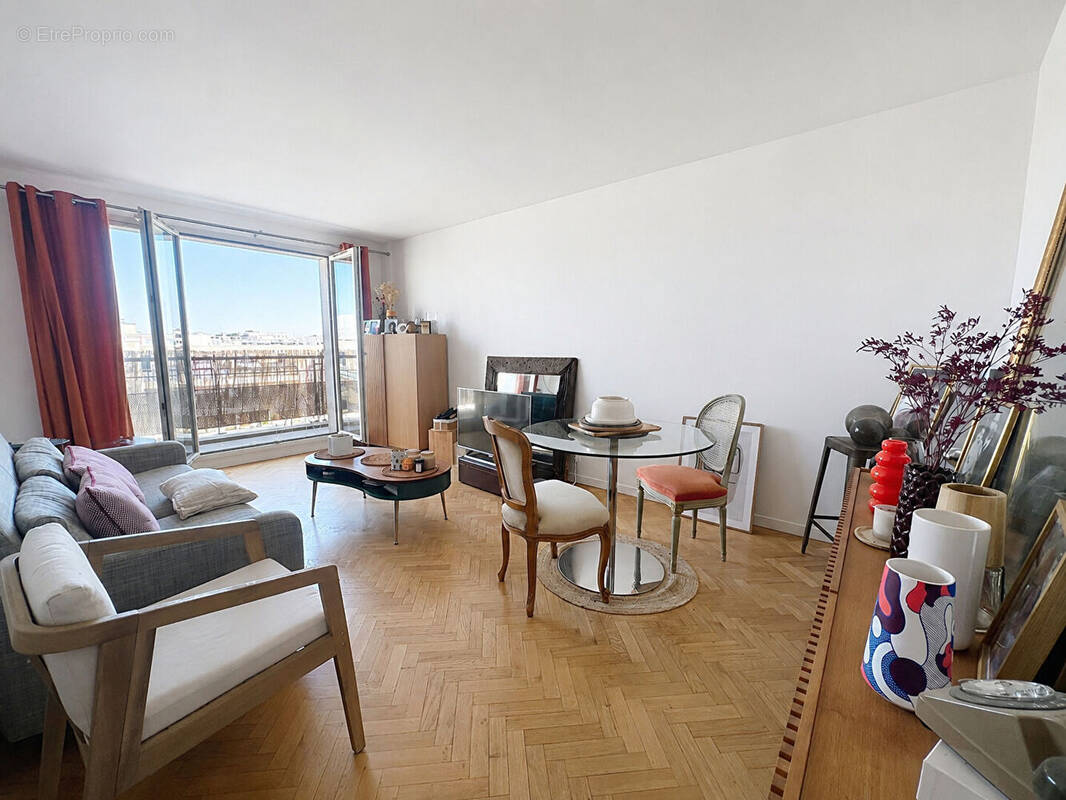 Appartement à SURESNES
