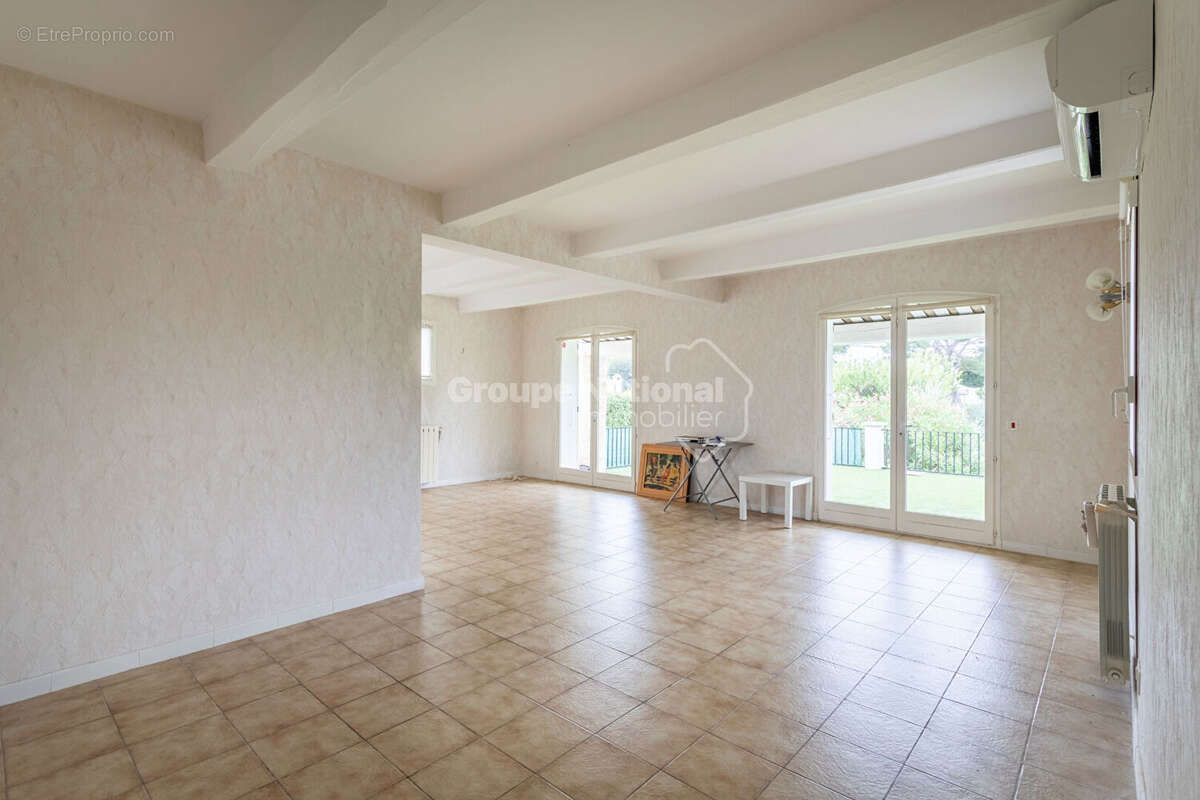 Villa Type 5 avec vue mer, piscine et garage - photo 9
