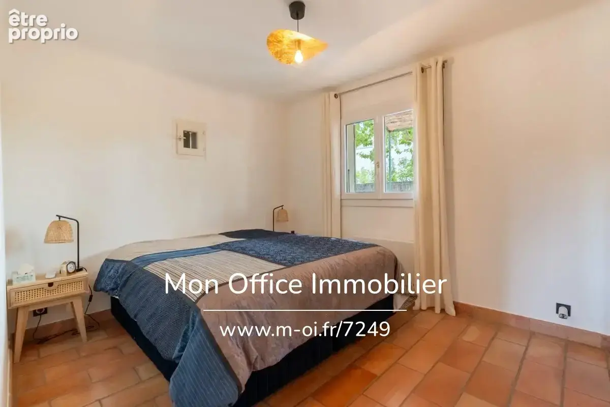Référence : 7249-NGU. - Maison 8 pièces - 5 chambres - Bureau - Calme - centre-ville à vélo - photo 17