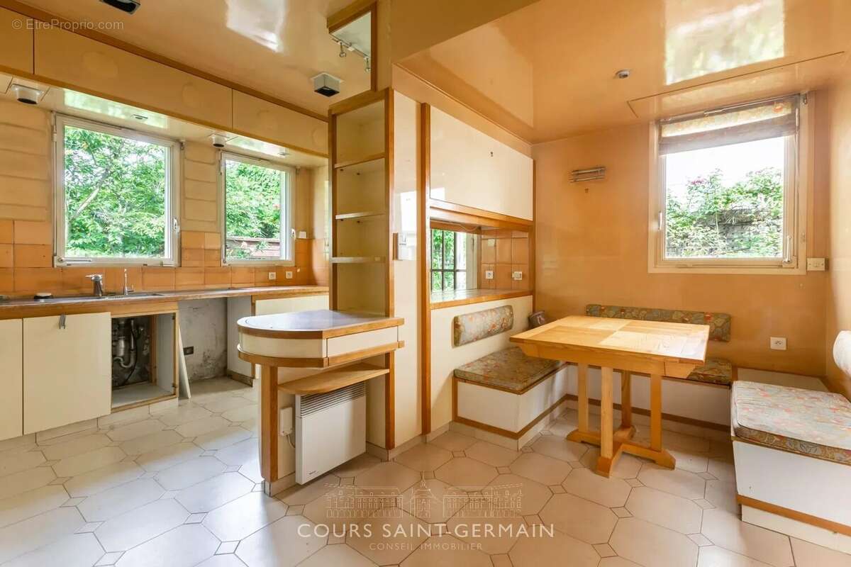 Maison à SAINT-MANDE