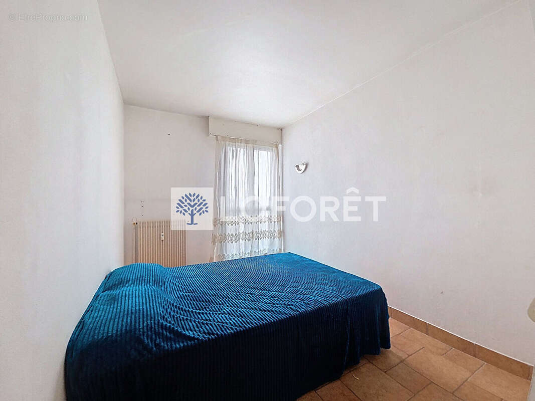 Appartement à FRESNES