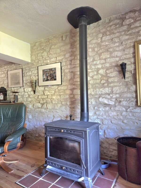 Maison de village à vendre en exclusivité 4 chambres, grange et jardin REVILLE AUX BOIS (55150) - photo 7