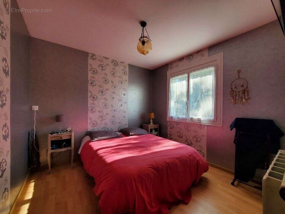 Maison à SAINT-QUENTIN-EN-MAUGES