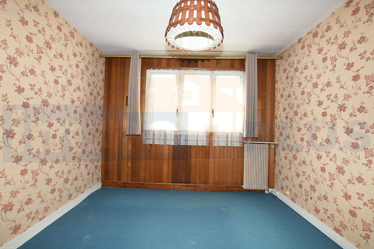 Maison à FONTENAY-LE-FLEURY