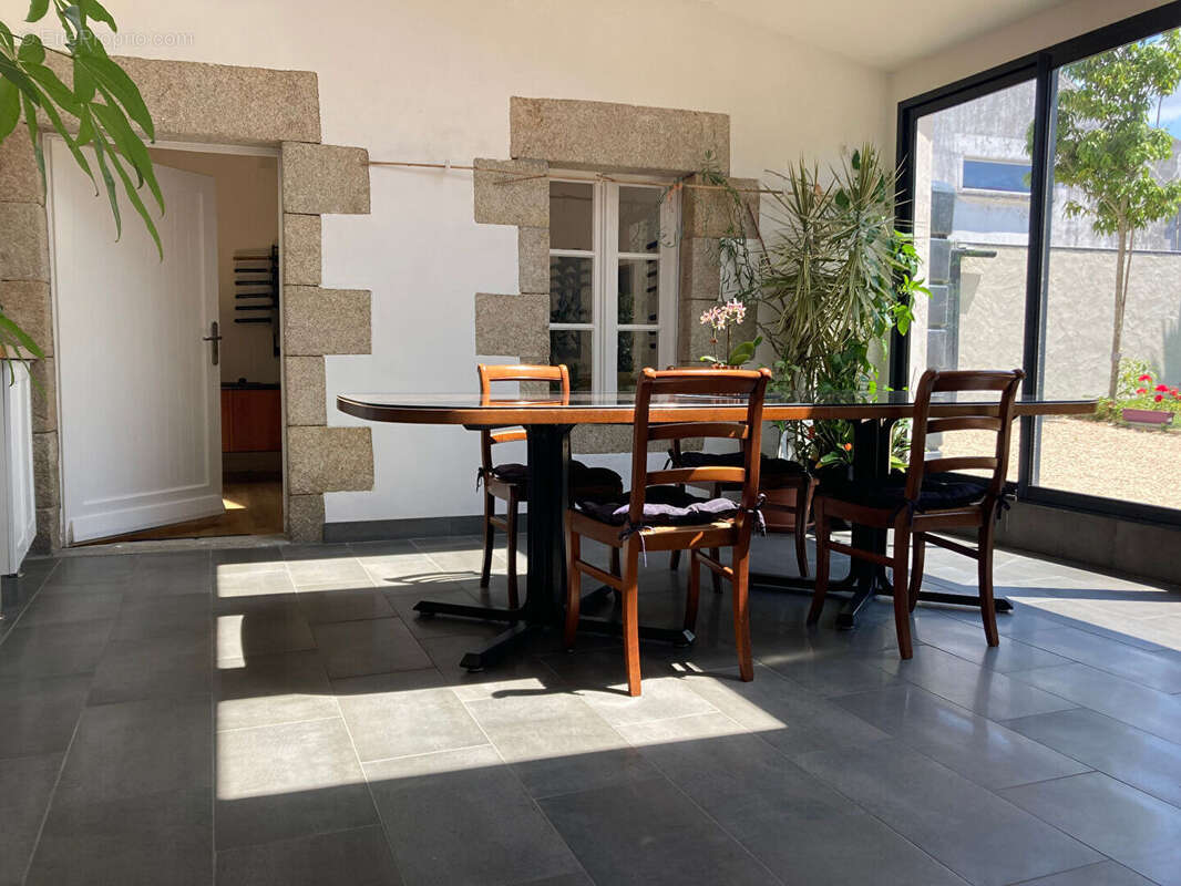 Maison à PLONEOUR-LANVERN