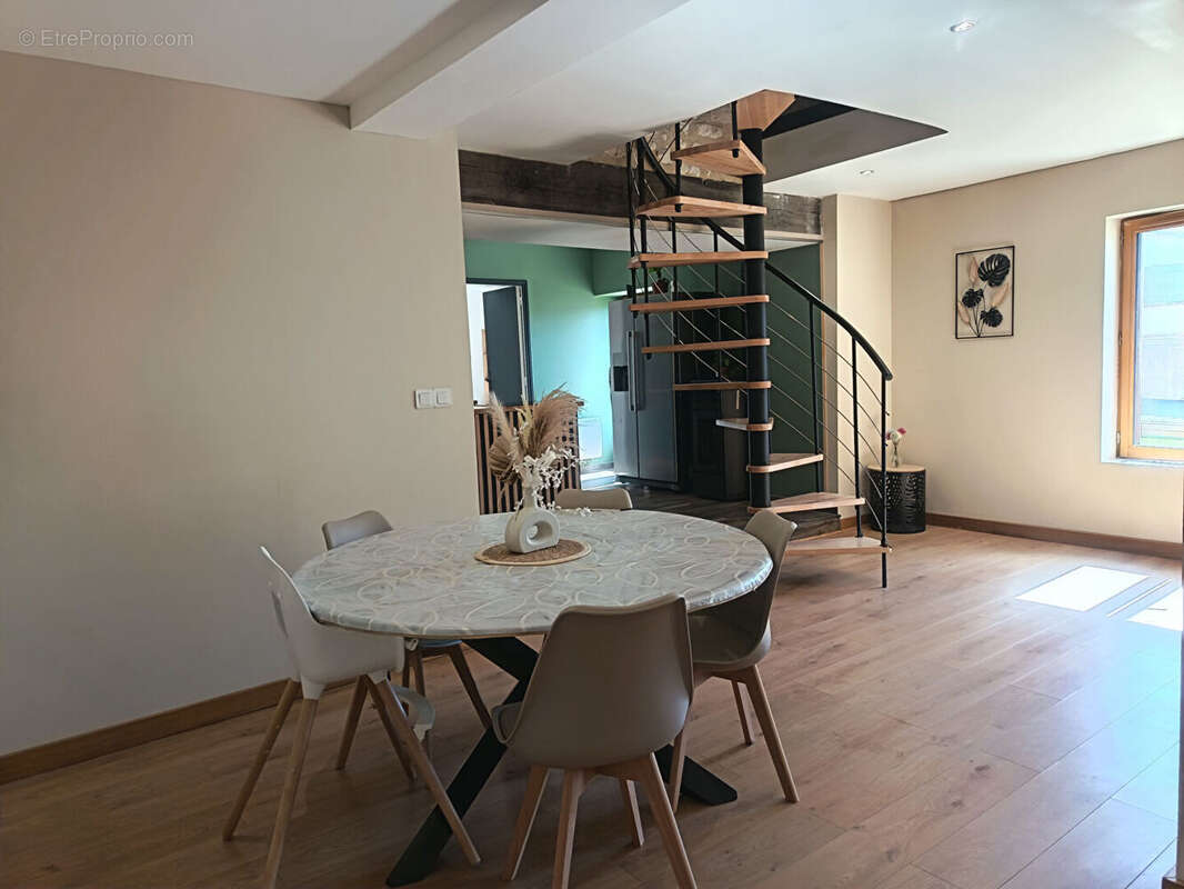 Maison à LYE
