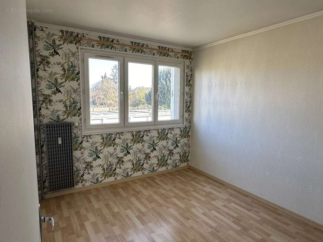 Appartement à MAINVILLIERS