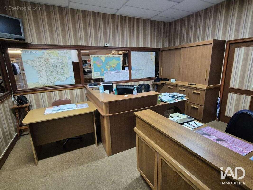 Photo 4 - Commerce à CHEF-BOUTONNE