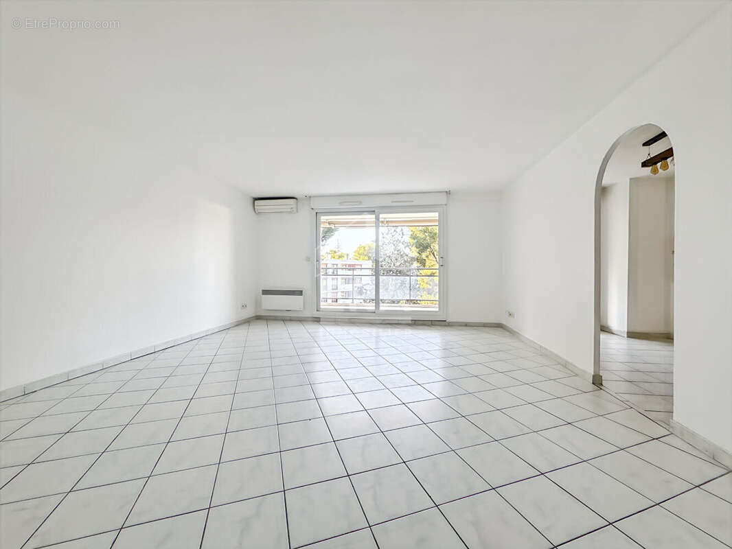 Appartement à MARSEILLE-13E
