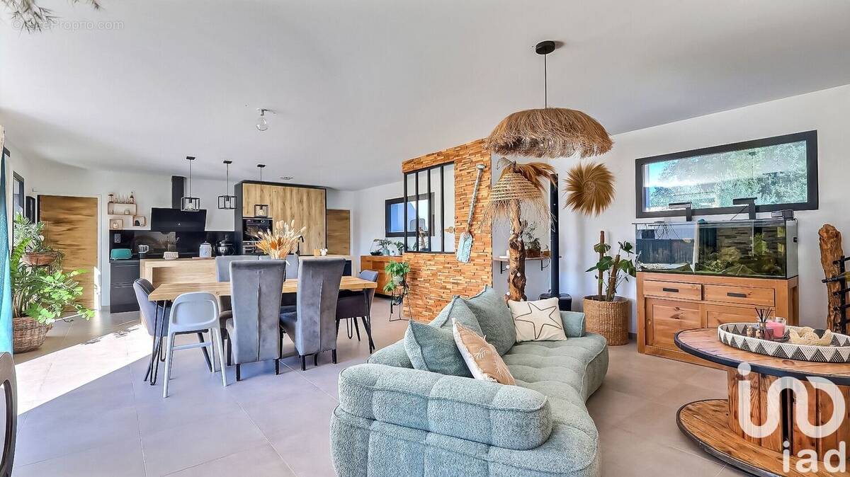 Photo 1 - Maison à SAINT-CESAIRE-DE-GAUZIGNAN