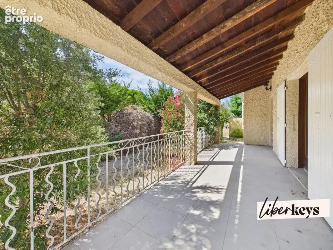  Maison familiale T5 plain-pied, piscine et garage - photo 9