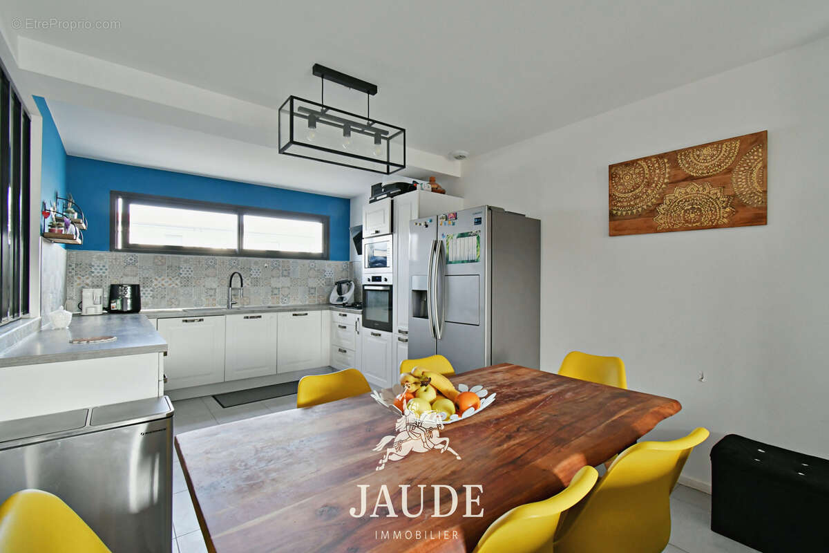Maison mitoyenne (2018) de 121 m2 avec jardin clos   Cébazat - photo 4