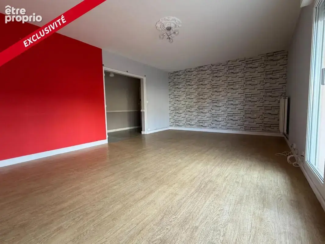 Appartement T3 - deux chambres avec balcon CHASSE ROYALE - photo 2