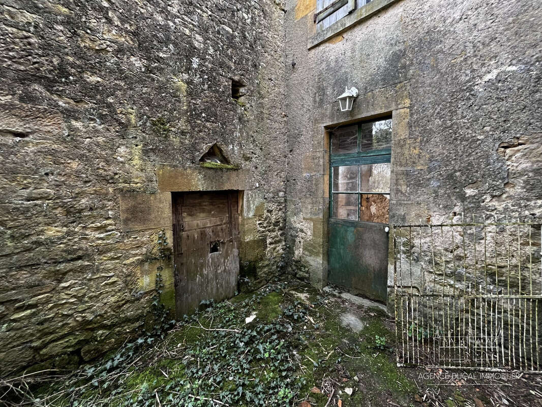 Maison à SAINT-SULPICE
