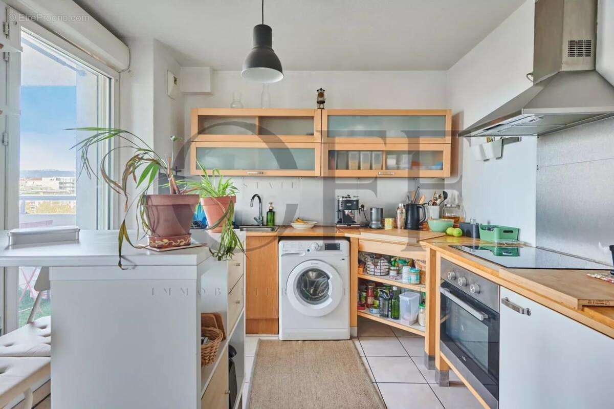 Appartement à MARSEILLE-2E