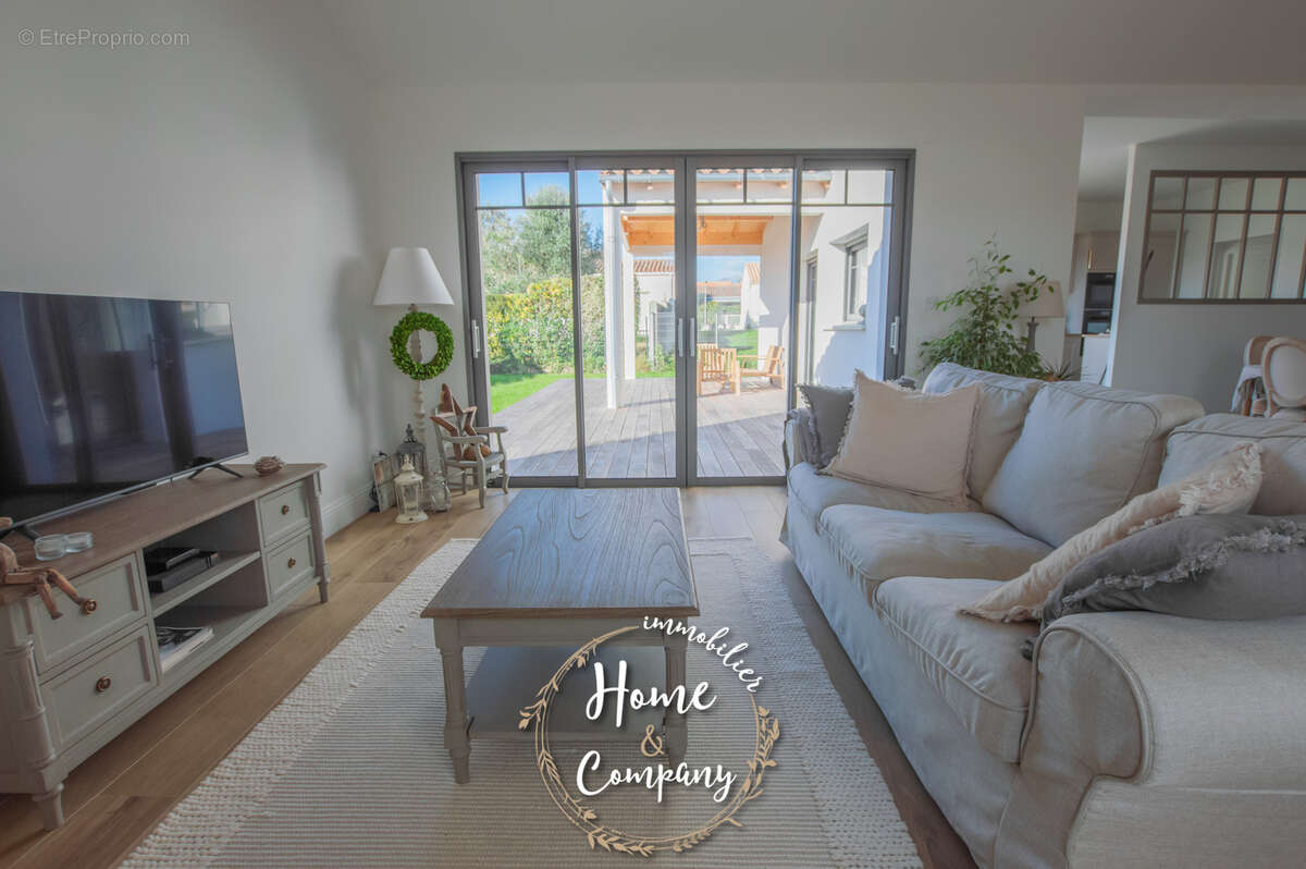 Maison à VAUX-SUR-MER