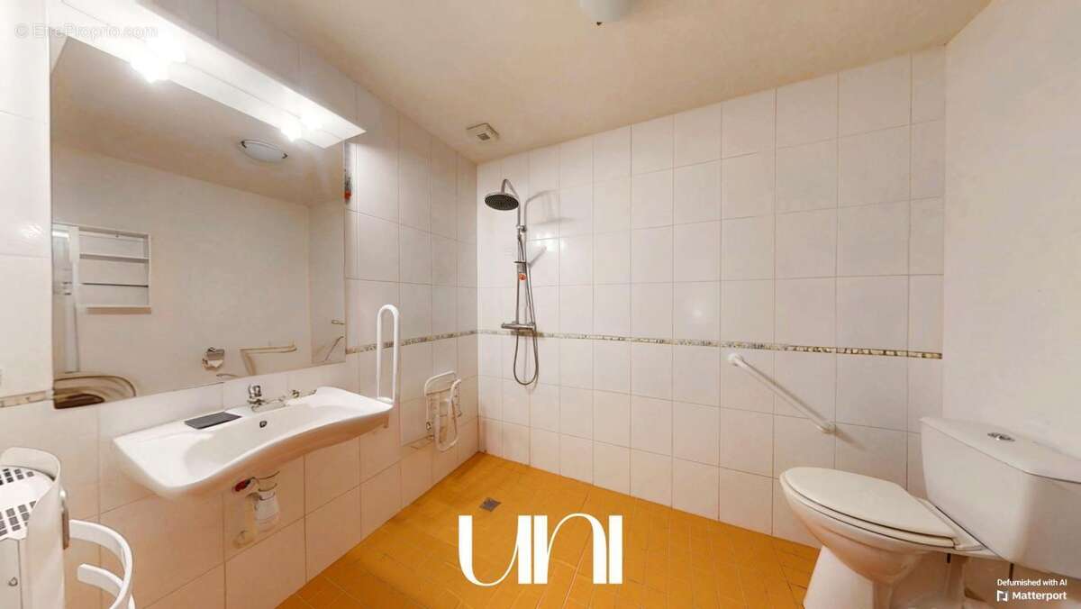 Appartement à COLLEVILLE-SUR-MER