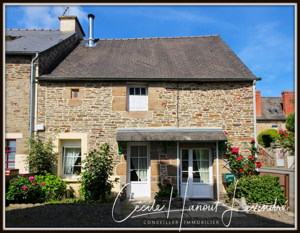 Maison à PLEINE-FOUGERES