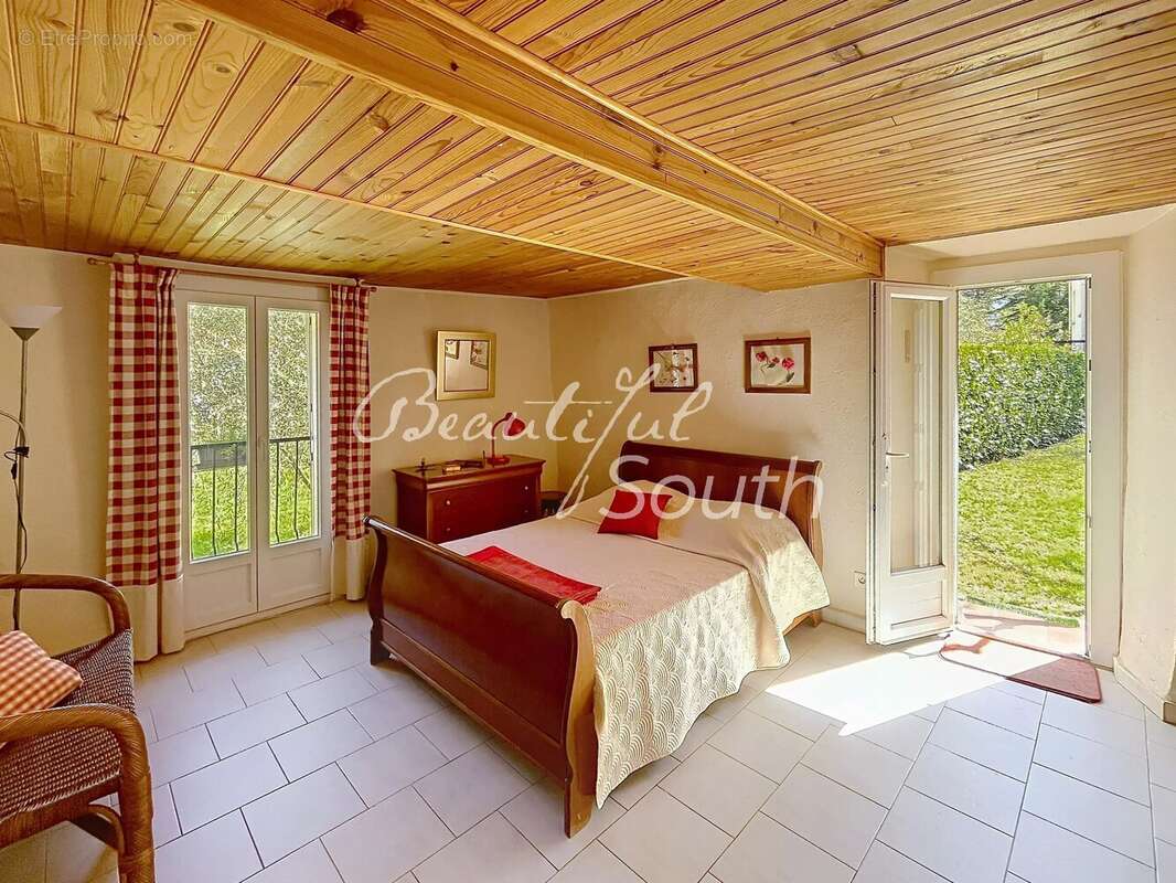 Charmante maison de caractere avec jardin, secteur prades - photo 9