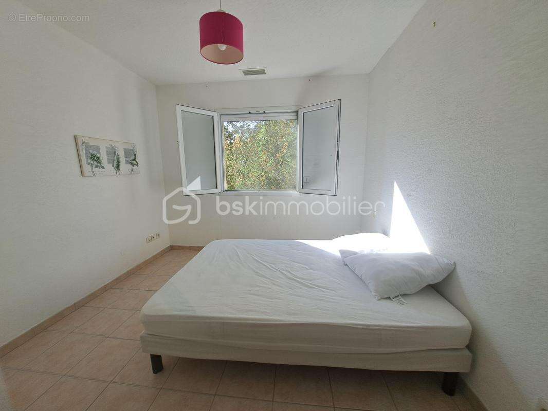 Maison à SAINT-JEAN-DE-VEDAS