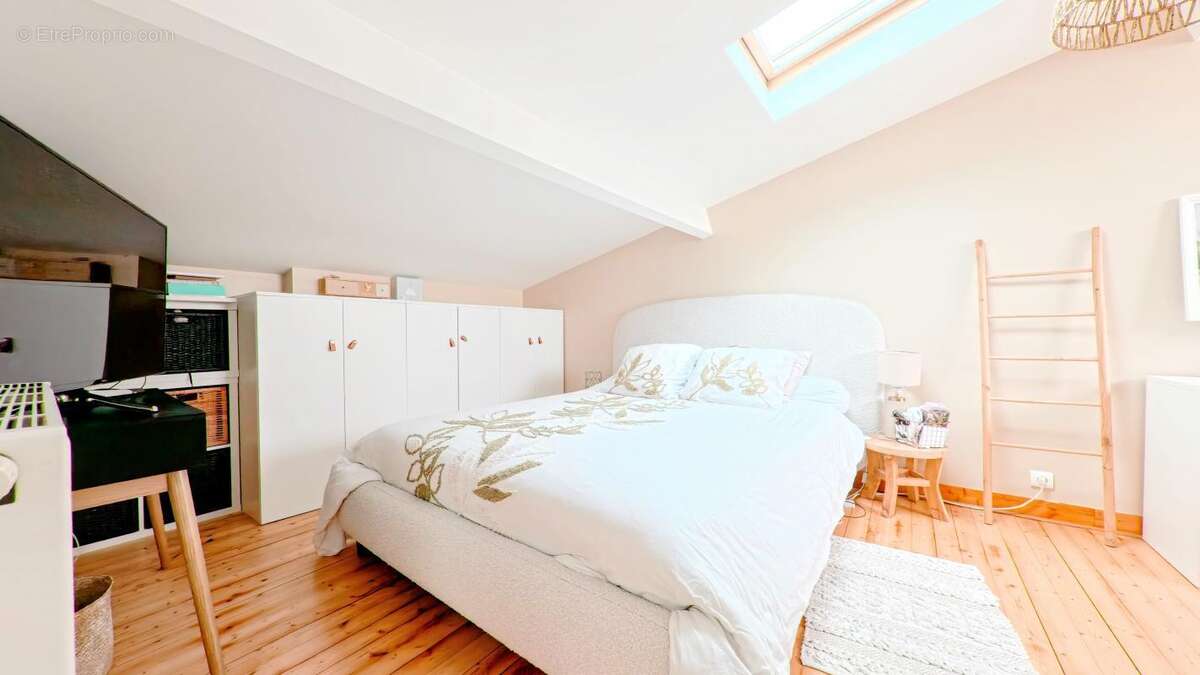 Maison à CHENNEVIERES-SUR-MARNE