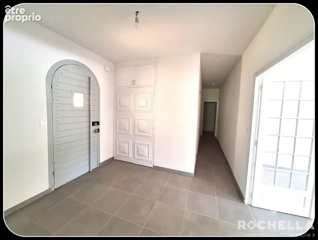 Maison 8 pièces 220 m² à vendre à Sainte-Soulle (17220) - photo 7
