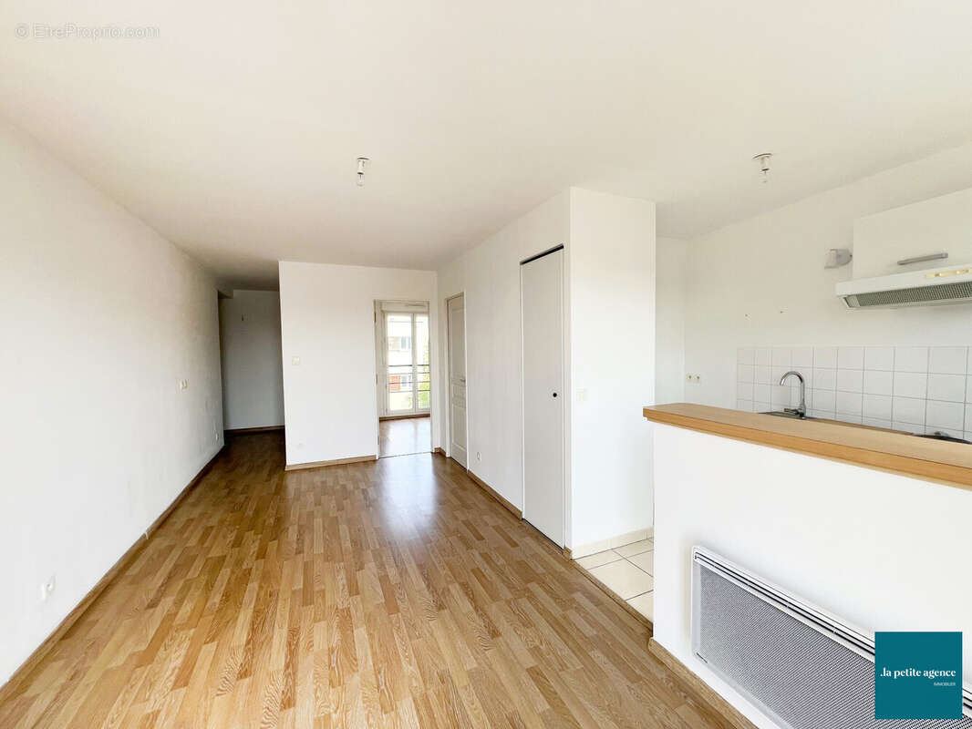 Appartement 42 m² à Caen  - photo 8