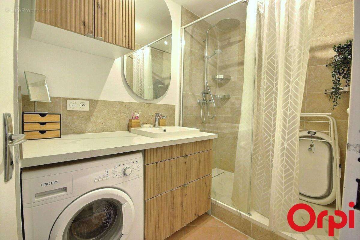 Appartement à MARSEILLE-11E