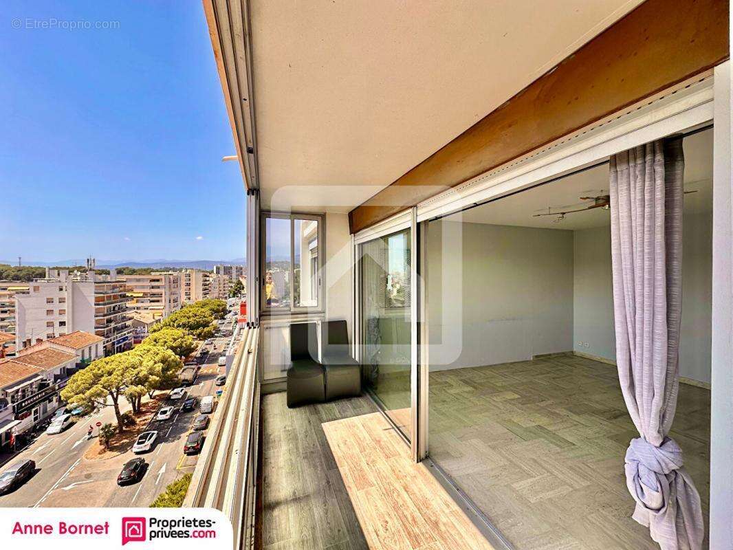 Appartement à LE CANNET