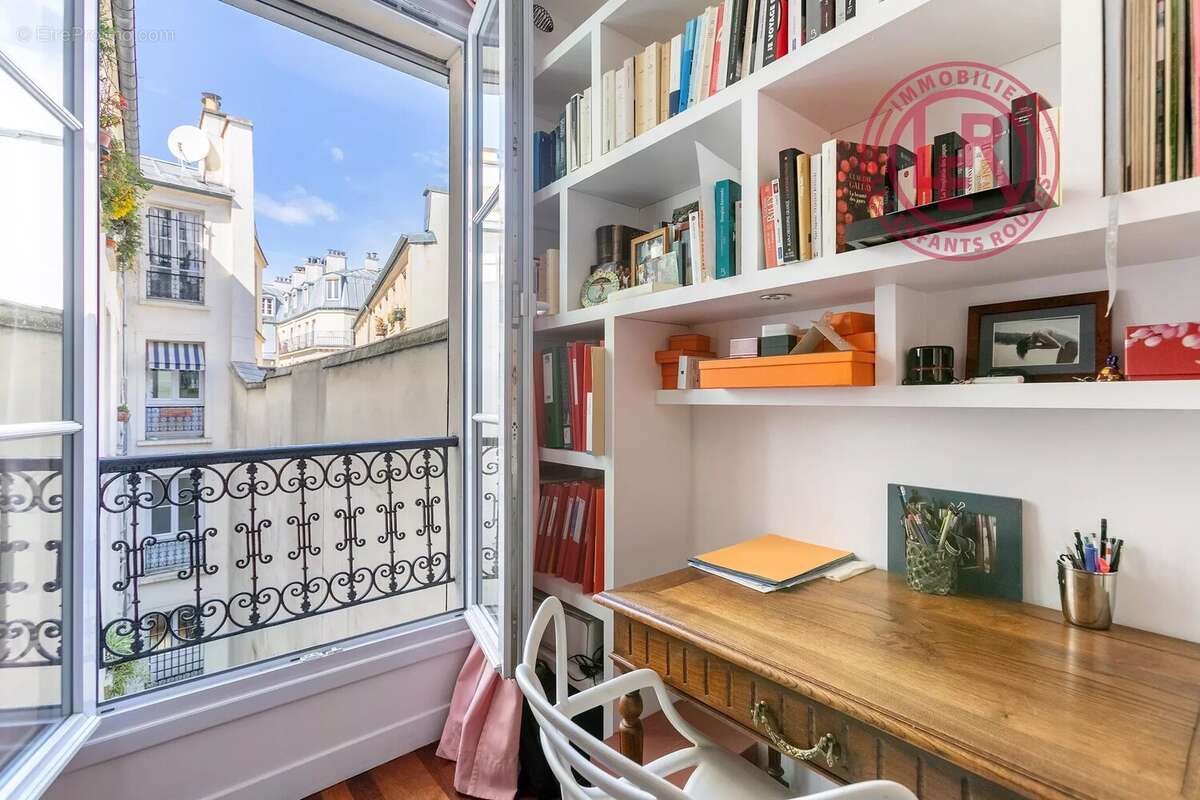 Appartement à PARIS-3E