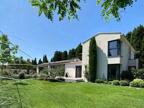 Maison à SAINT-REMY-DE-PROVENCE