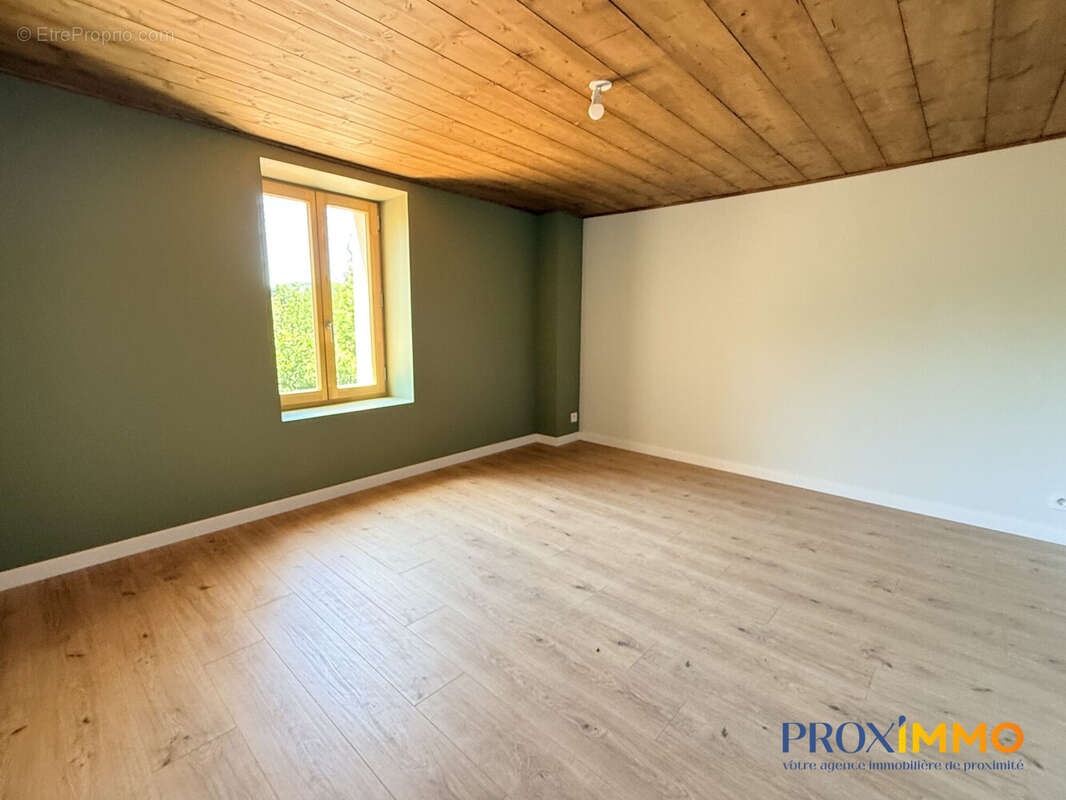 Maison 117 m² à Pommiers-La-Placette  - photo 5