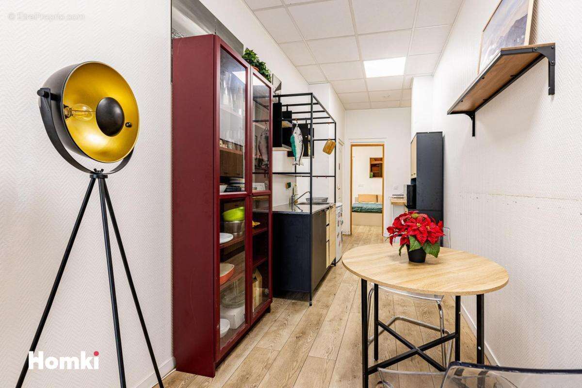 Appartement T2 de 48 m2 à Paris 75011, Rue Saint-Maur - photo 2