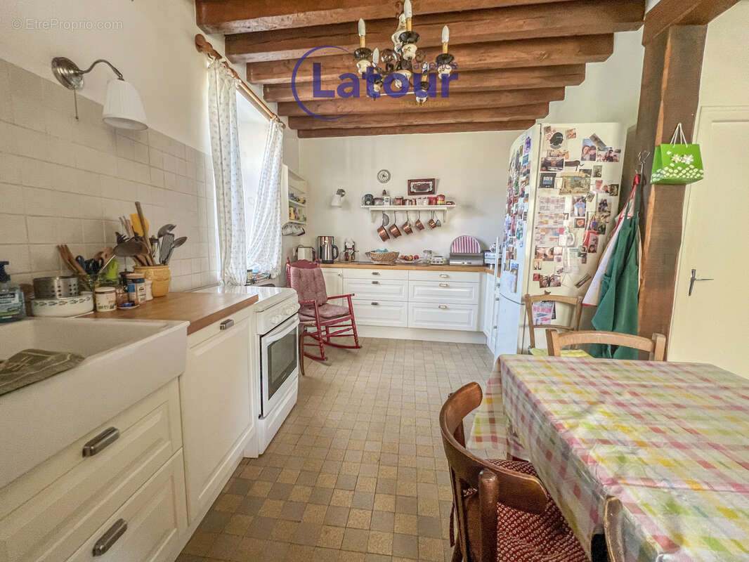 Maison à MEZIERES-EN-DROUAIS