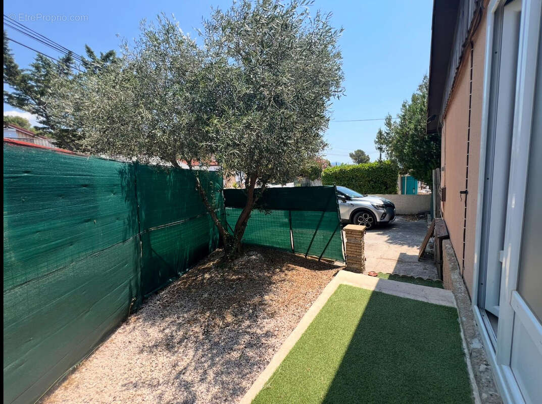 Maison à LE CASTELLET