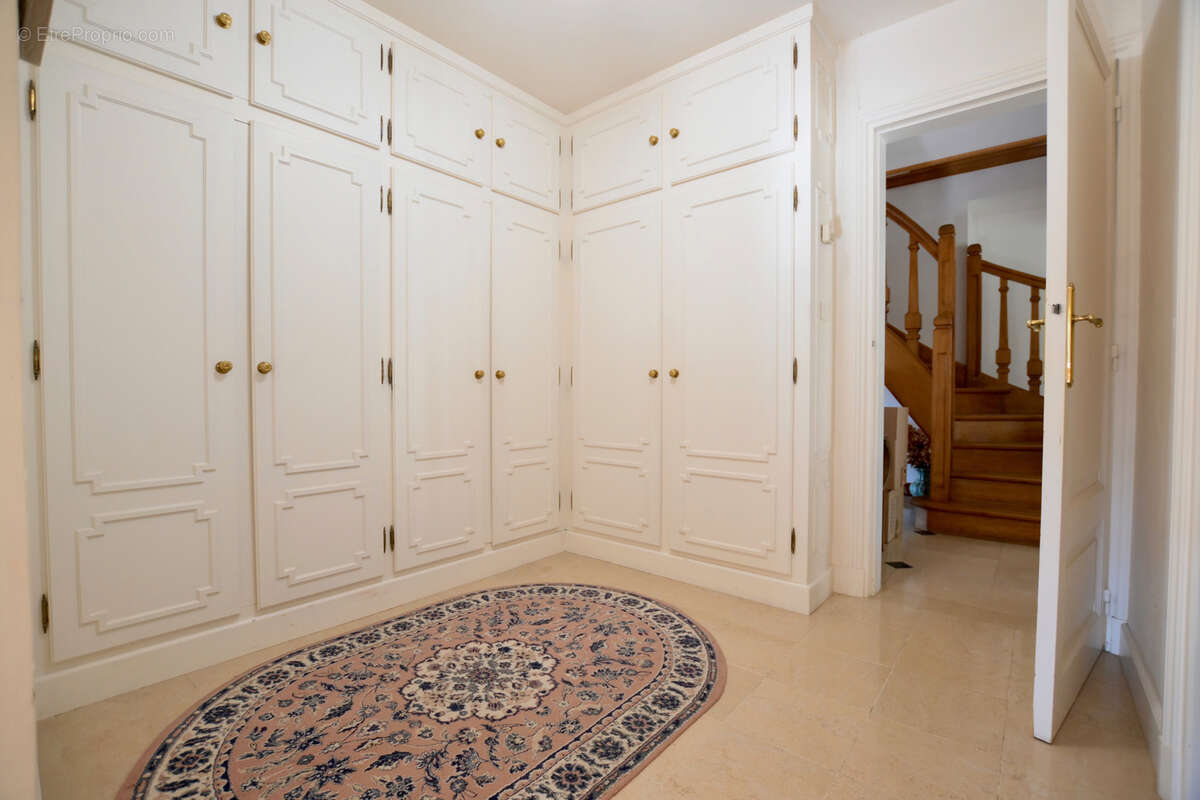 Maison à DUN-LES-PLACES