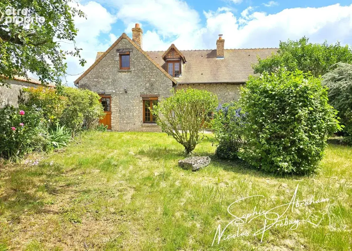 Maison en pierres avec cour et jardin - photo 11