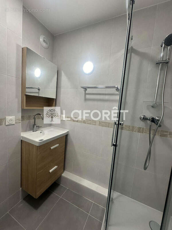 Appartement à AUBERVILLIERS