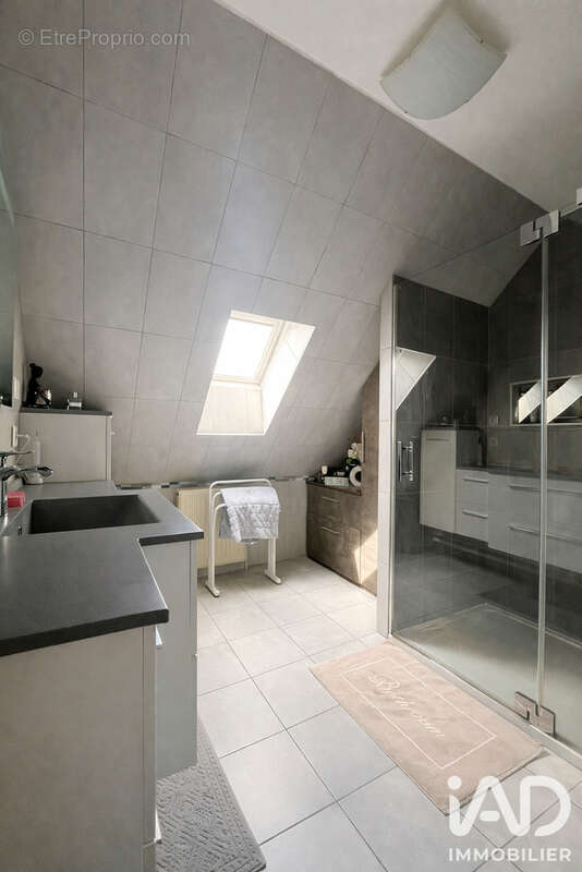Maison 140 m² à Savigny-Sur-Orge  - photo 8