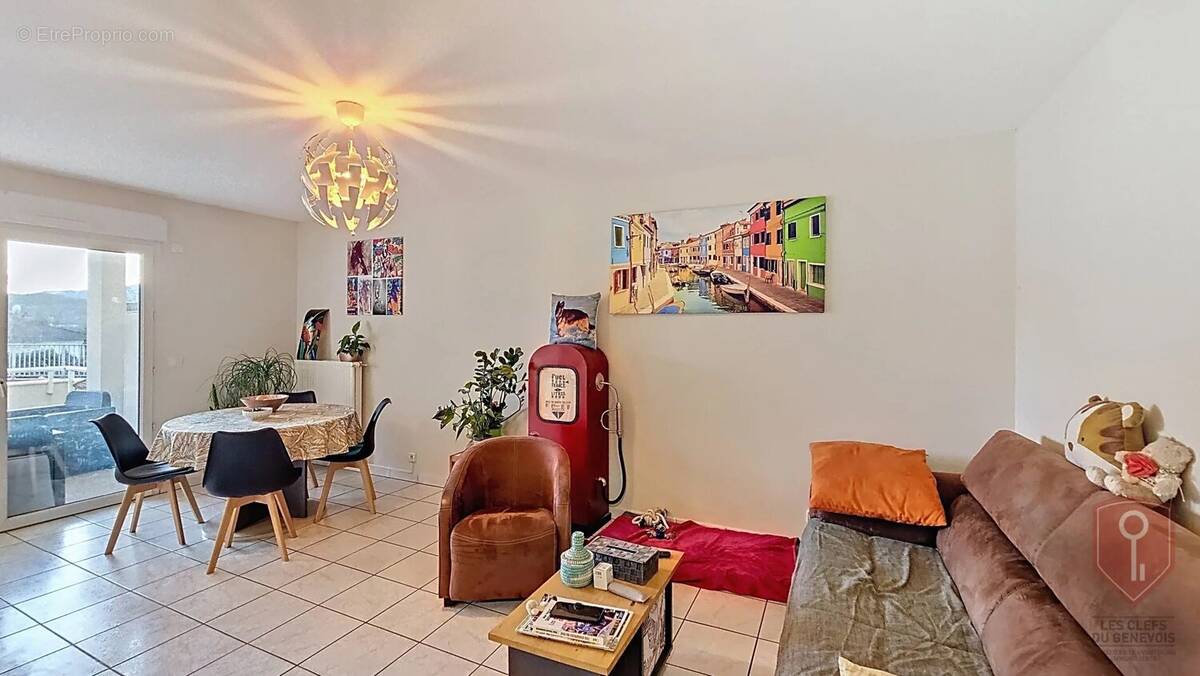Appartement à VETRAZ-MONTHOUX