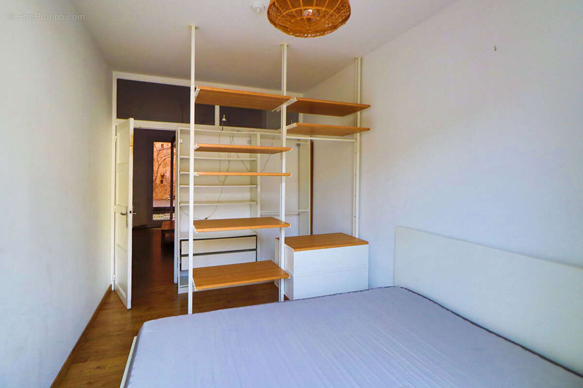 Appartement à MARSEILLE-7E