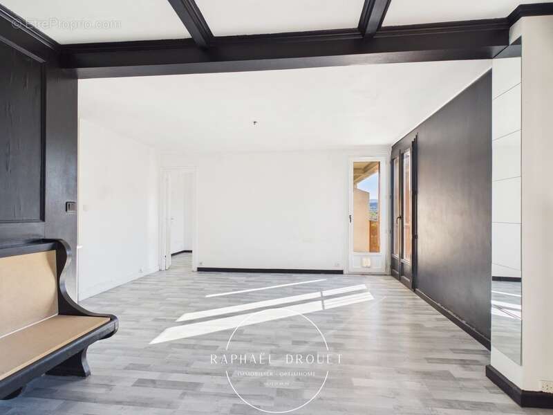 Appartement à MARSEILLE-11E