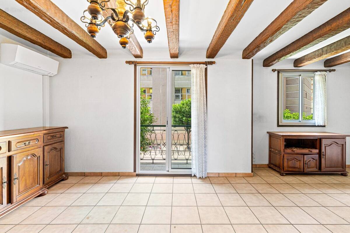 Appartement à MENTON