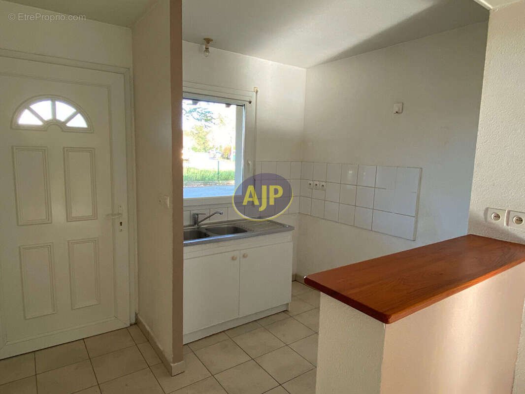 Maison à VENDAYS-MONTALIVET