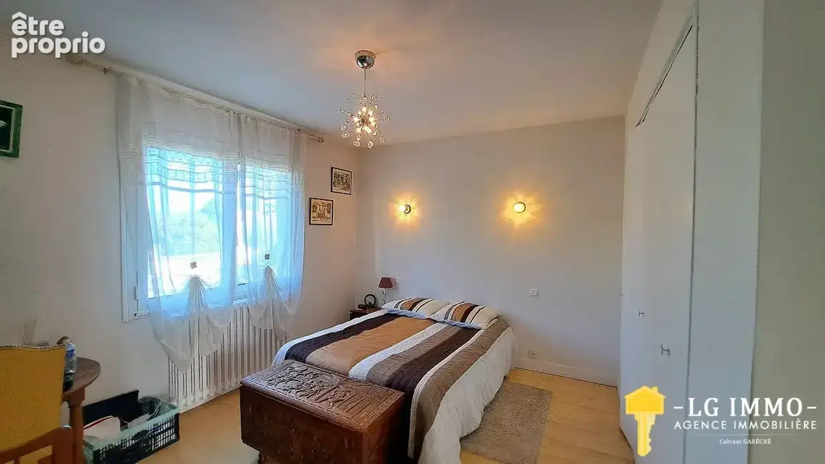 Maison familiale de 174 m2 , belles prestations , idéalement située. - photo 16