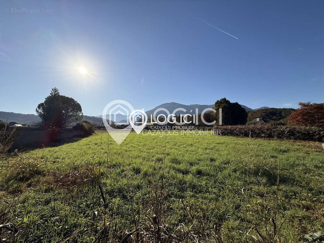 Terrain à MONTAUT