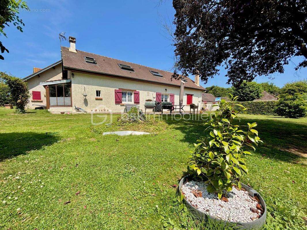 Maison à SAINT-CREPIN-IBOUVILLERS