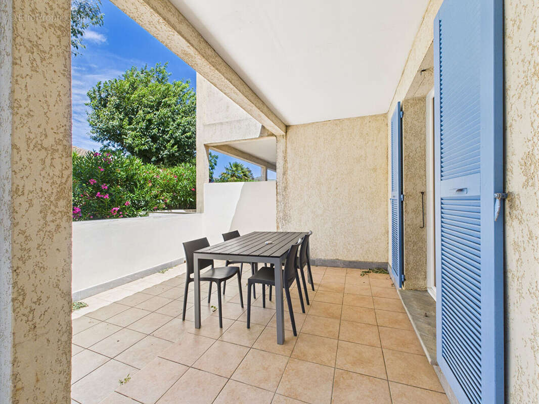 Appartement  2 pièce(s) 48 m2 - Piscine - photo 4